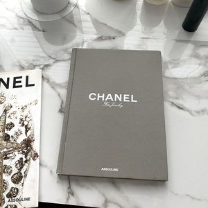 CHANEL FINE JEWELRY COFFEE TABLE BOOK BY ASSOULINE